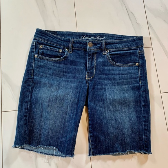 American Eagle Outfitters Pants - 3/$30 American Eagle Jean Dark Wash Bermuda Stretch Shorts size 12